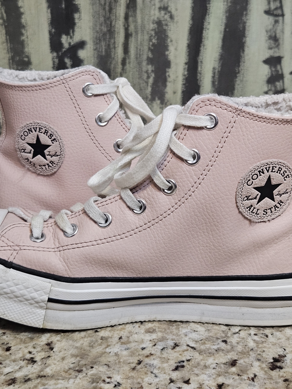 Converse Chuck Taylor All Star Pink Pebbled LEATHER Unisex Sneakers Sz 5.5/7.5